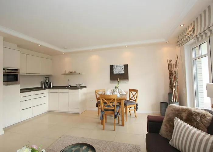 Hues Stroenhafer, App 3 Apartman *